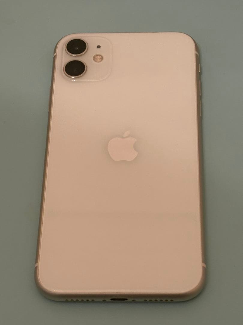 h**様 iPhone 11 本体 白（ホワイト） 64GB SIMフリー