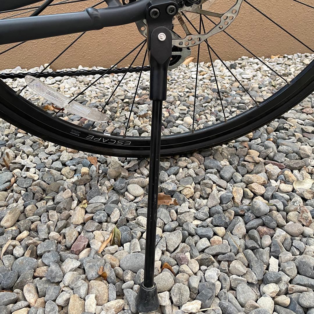GIANT ESCAPE R DISC　クロスバイク　配送（北海道と沖縄県除く）