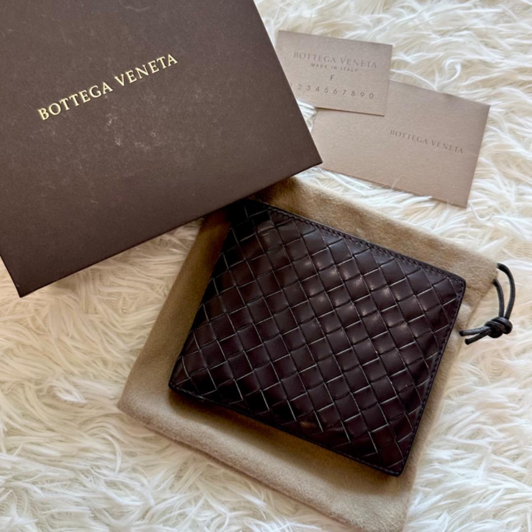 美品✨ボッテガヴェネタ イントレチャート 二つ折り財布 レザー ブラウン