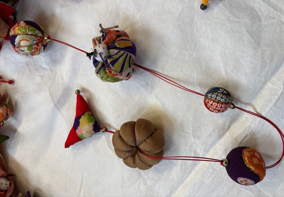 さげもん　雛飾り　お雛様　吊るし飾り　一点物　ハンドメイド　正絹　縮緬細工　鞠