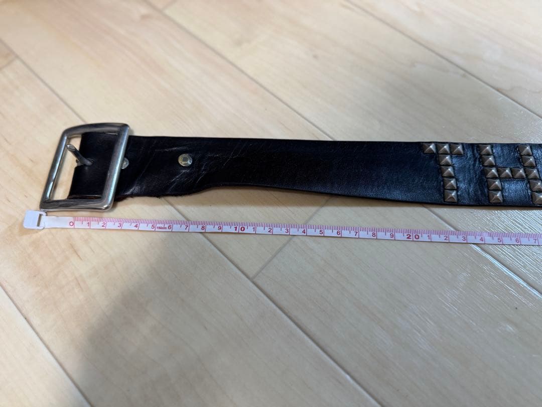 HTC stylist Japan スタッズウォレット