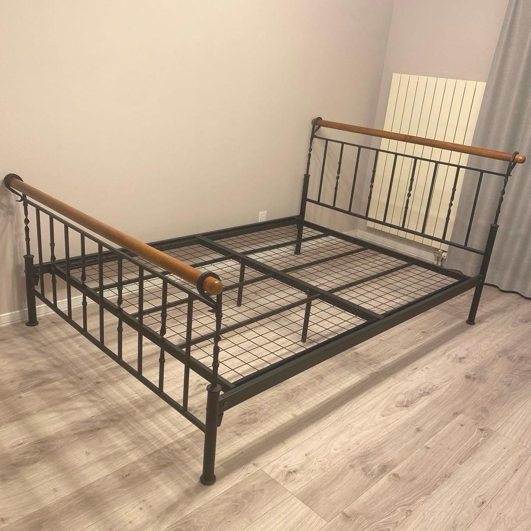 アイアン　ダブルベッド　フレーム 海外風　200 140