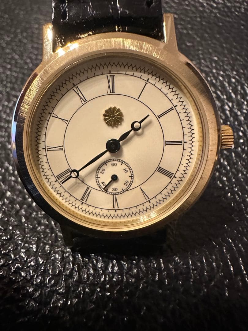 昭和天皇陛下御在位60周年記念時計　リューズダイヤ