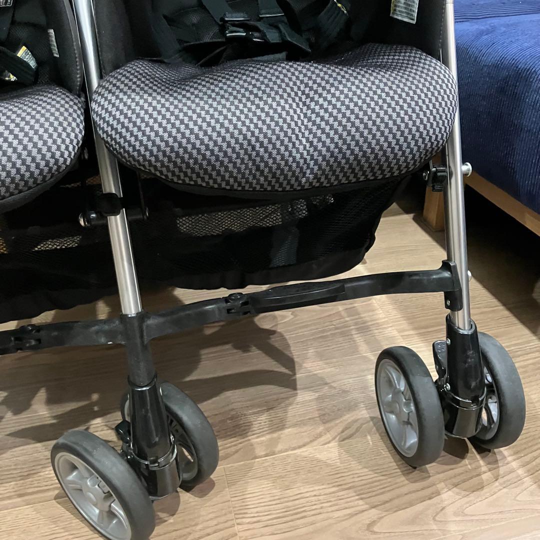 【にゃんこ】Combiコンビツインスピン　2人乗り双子ベビーカー雨カバー付