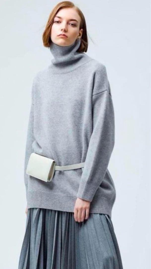 美品 エブール 21AW エキストラファインウール タートルネックニット