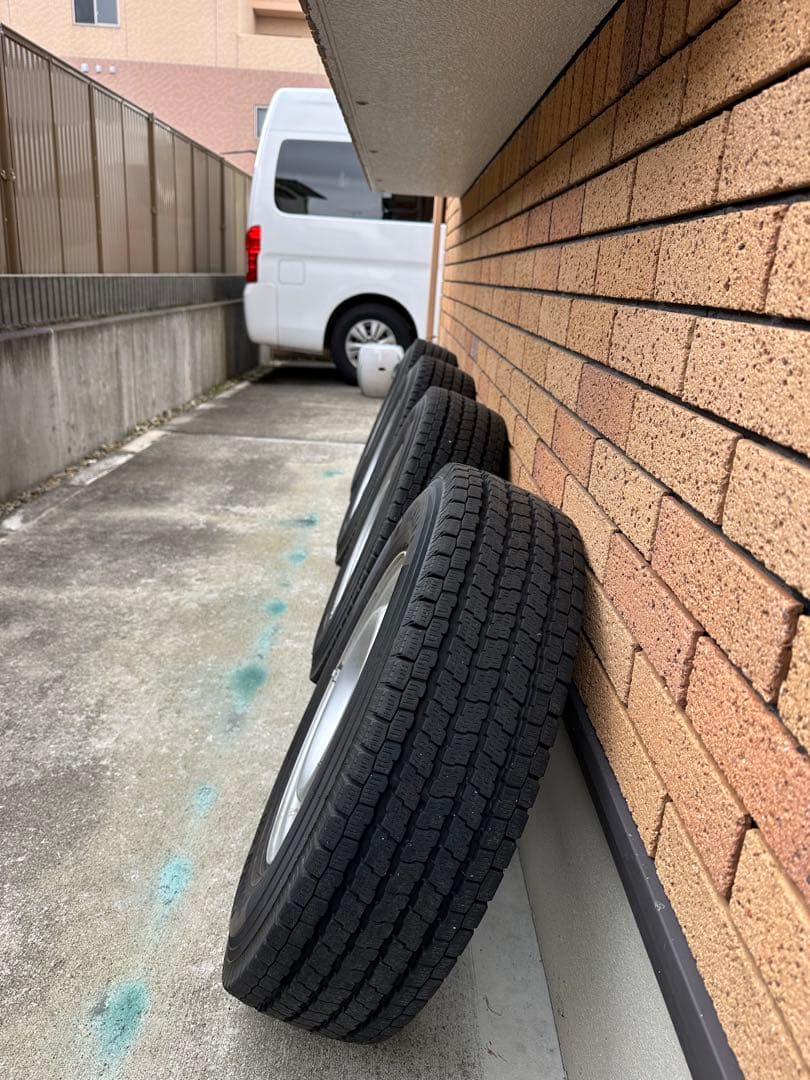 スタッドレス195/80R15 2021年107/105L LT 　4本セット