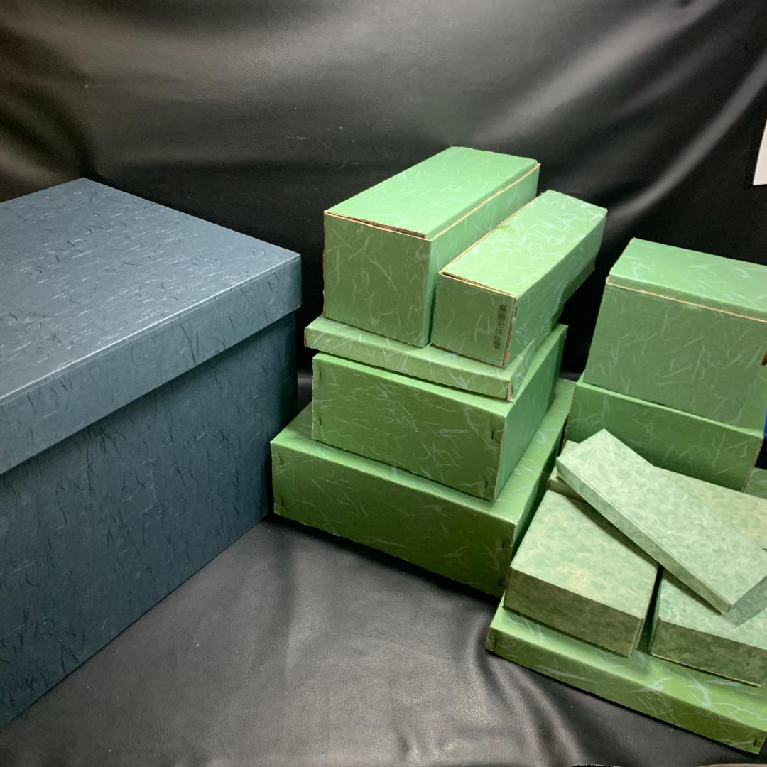 未使用　黒刷毛目松葉　懐石揃10客(懐石膳/椀/盃/杓子/盆/他)