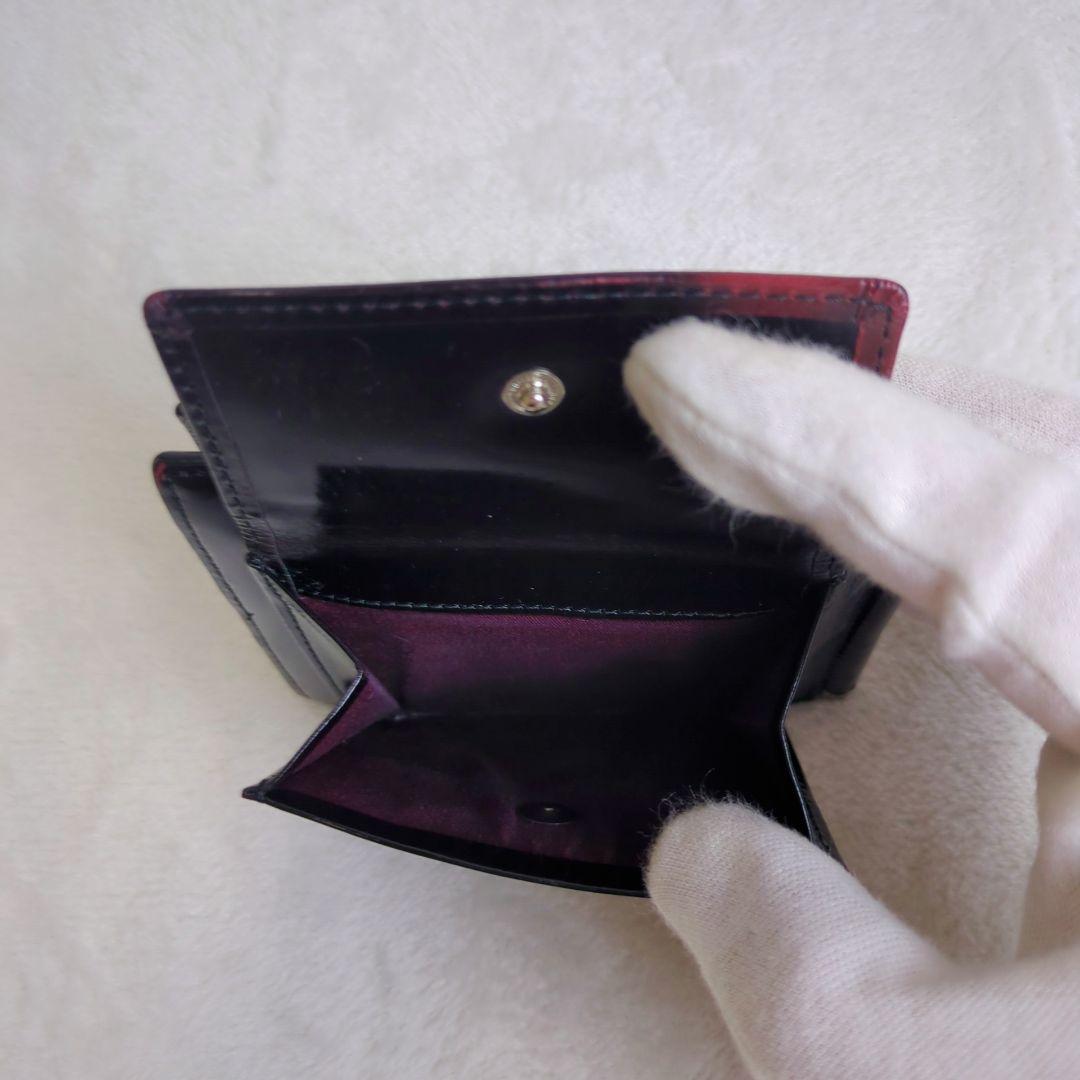 ヴィヴィアンウエストウッド　マネークリップ付き　二つ折り財布