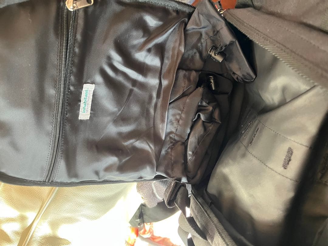 インハビタントバックパック