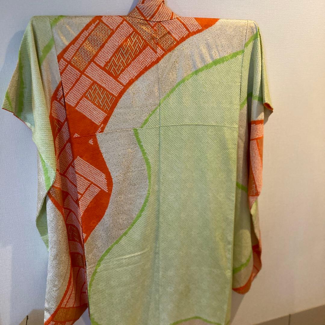 振袖　正絹　絞り　刺繍　成人式　卒業式　 お呼ばれ お稽古　レトロ　リメイク