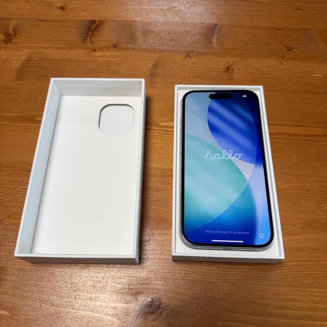 【美品】iPhone 15 256GB SIMフリー ブルー