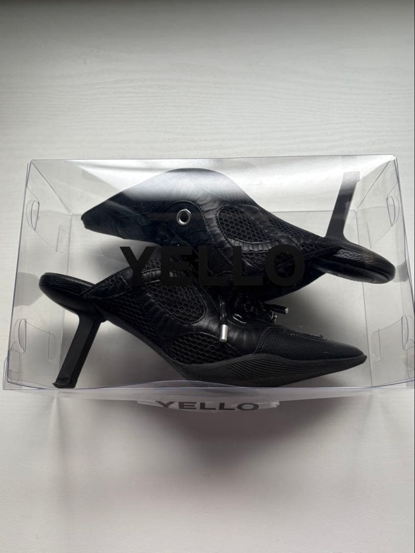 YELLO ブラック ハイヒール・パンプス