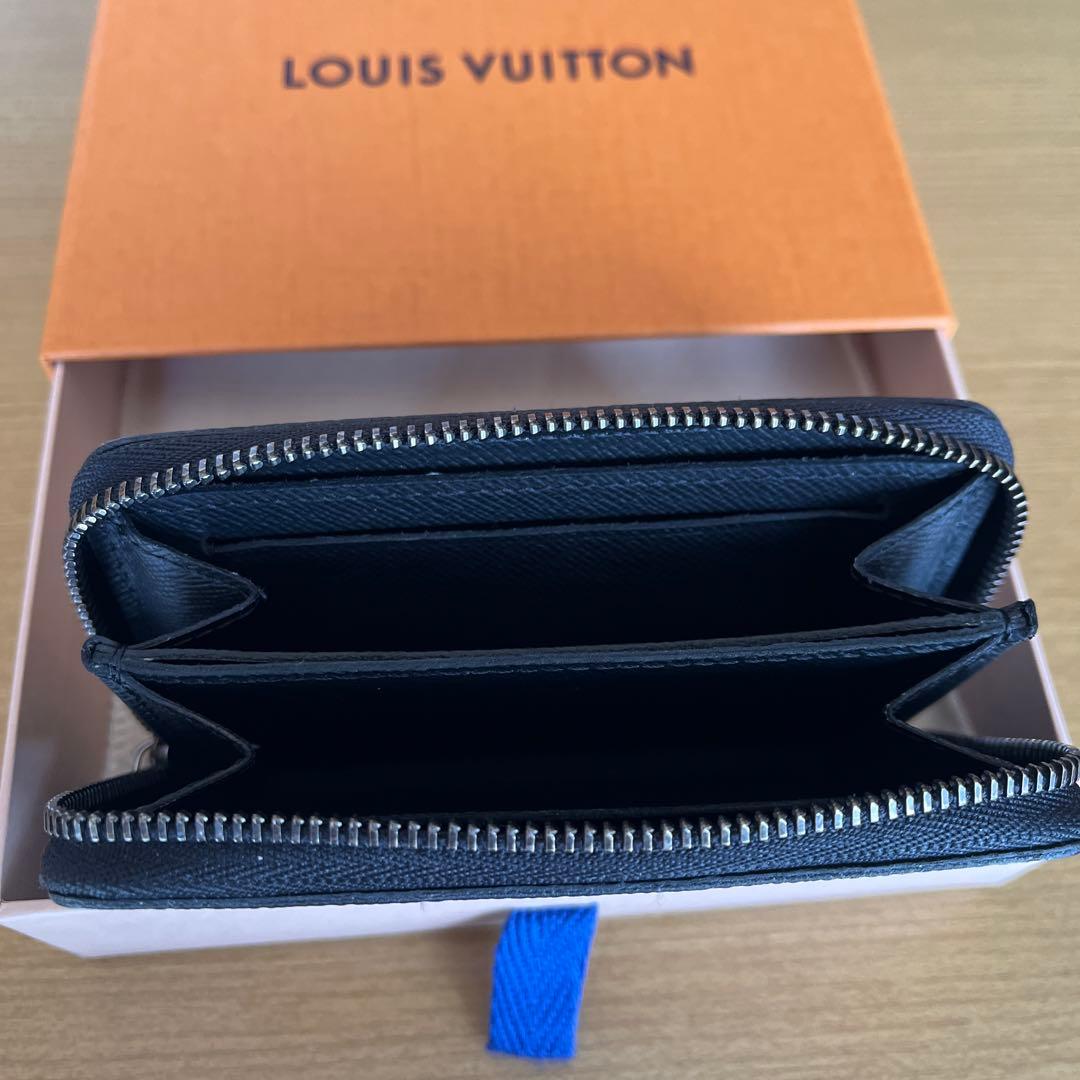 ルイヴィトン エクリプス ジッピー パース ヴェルティカル M81662