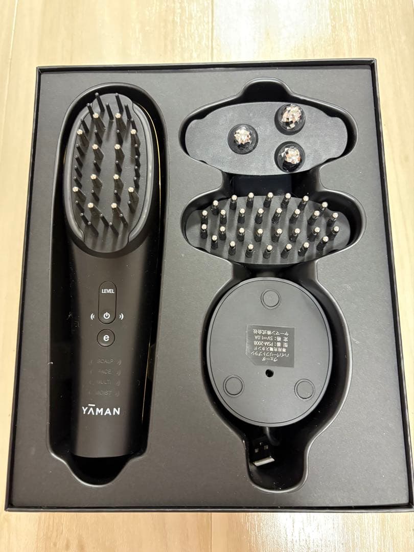 【新品同様】 YA-MAN ヴェーダハイパーリフトブラシ ヤーマン