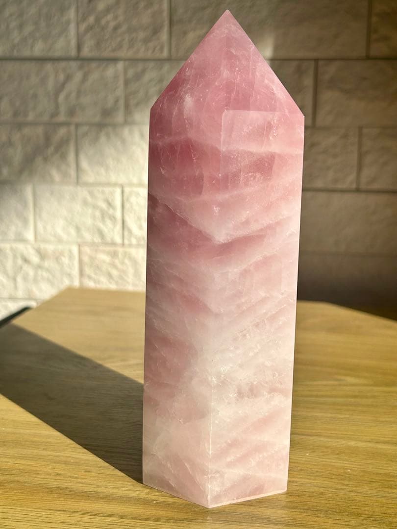 ローズクォーツ　ポイント　六角柱　約1.2キロ