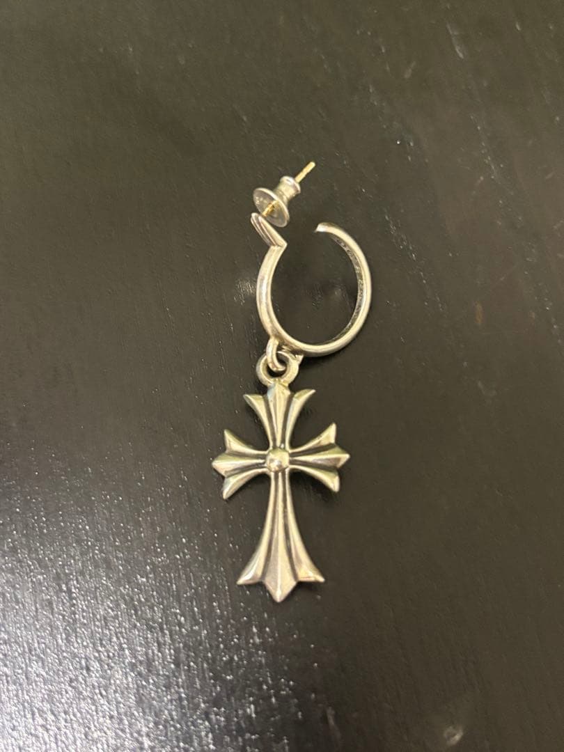 クロムハーツ　タイニーCHクロスフープピアス 片耳用