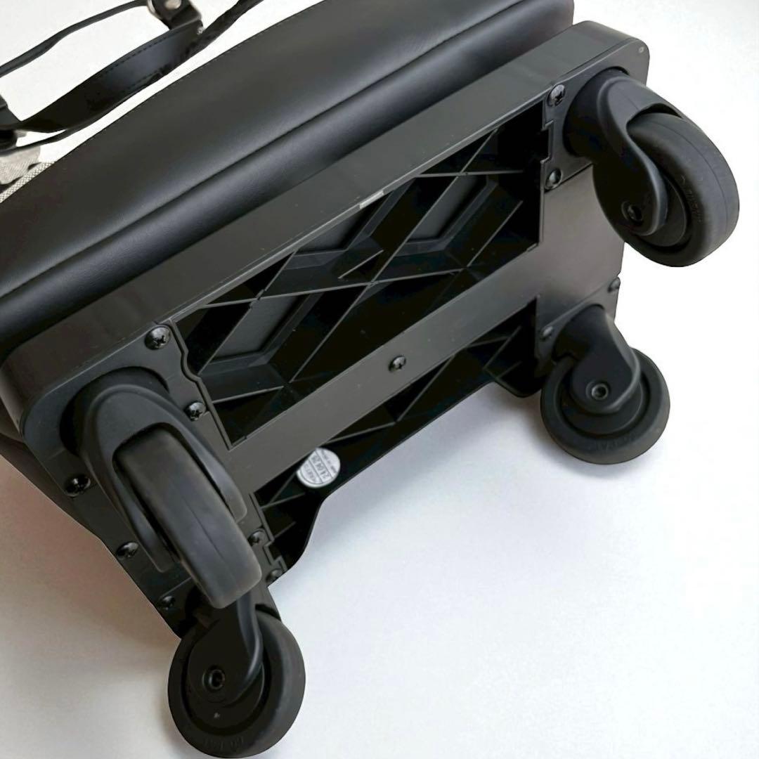 SWANY × 近沢レースの希少コラボ！エレガントな花柄刺繍キャリーバッグ