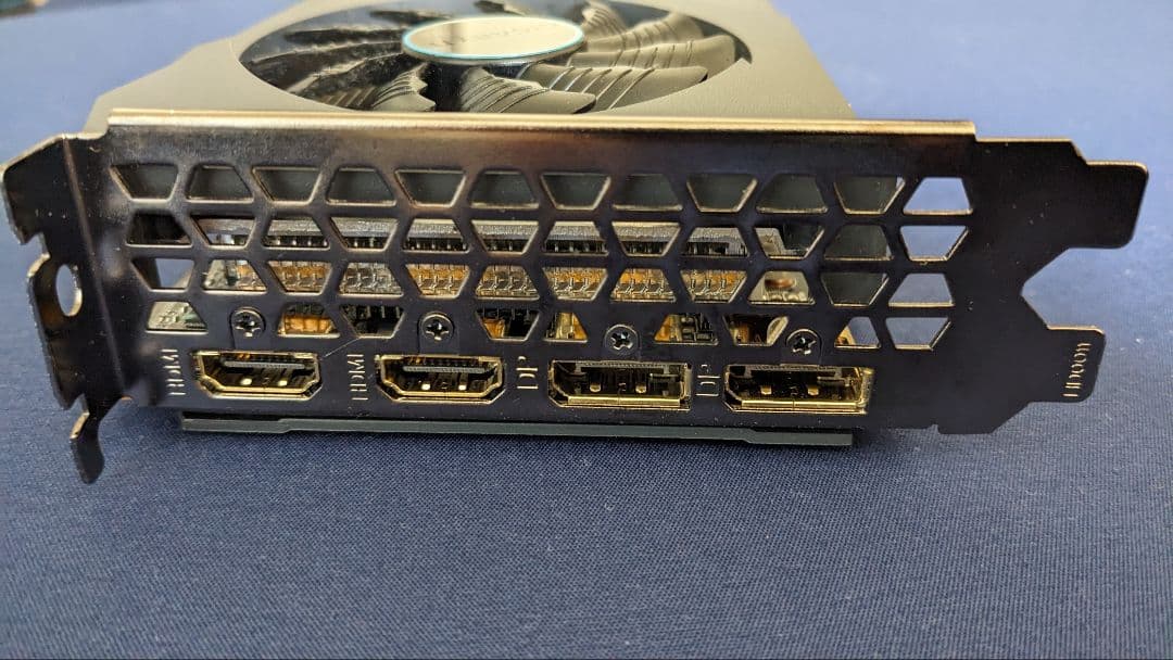 グラフィックボード・グラボ・ビデオカード Gigabyte EAGLE AMD Radeon RX 6600