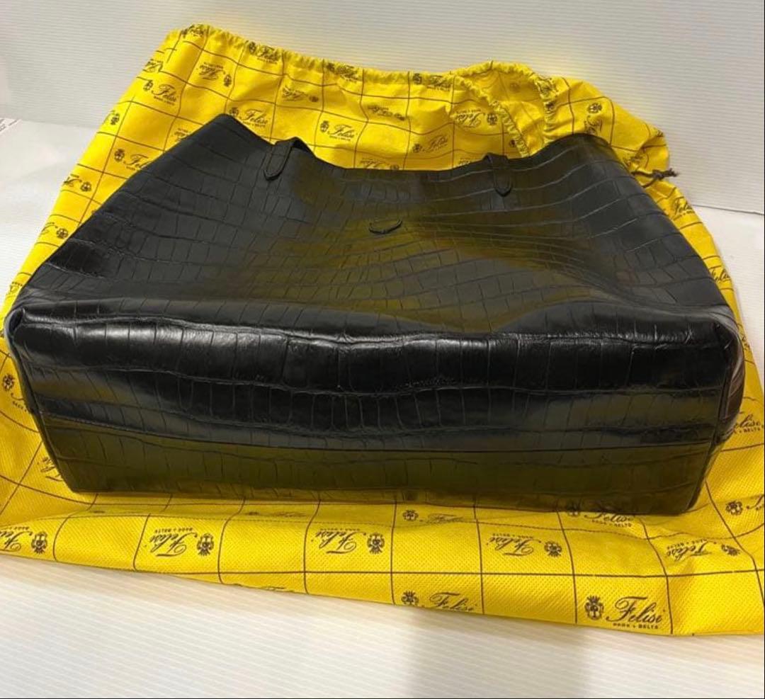 フェリージトートバック　エンボスレーザー(クロコ押し)