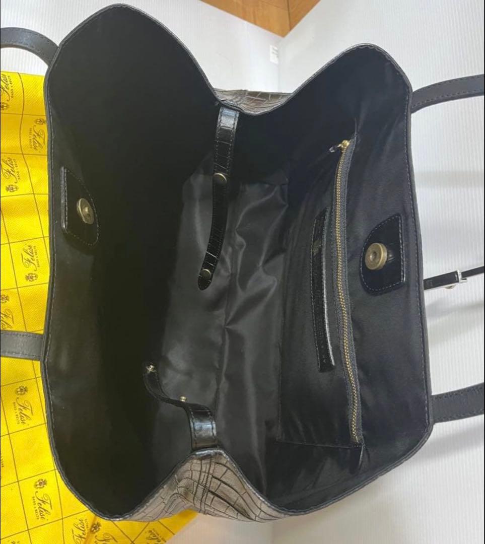 フェリージトートバック　エンボスレーザー(クロコ押し)