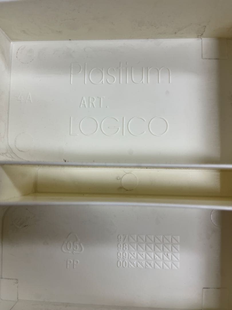 送料込！イタリア　Plastium ART Logico パソコンデスク 棚PC
