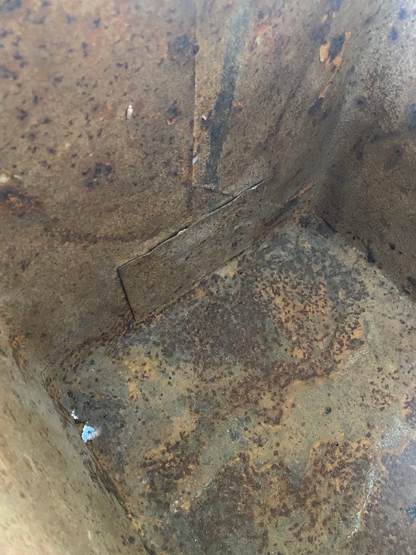 持手付鉄製ボックス　収納缶　古道具