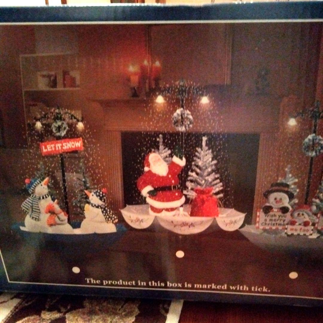 【SALE】新品クリスマスツリー　音楽と雪の演出　未使用　箱潰れあり