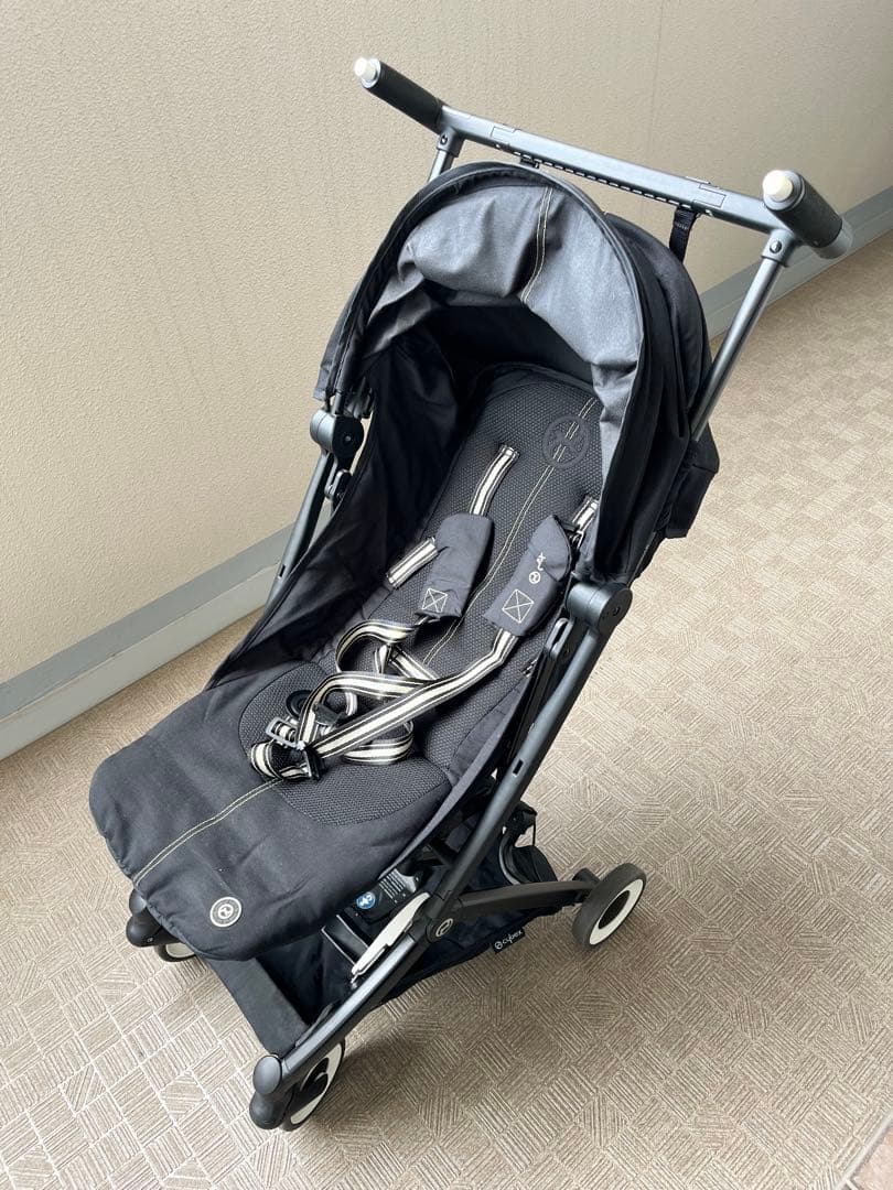 サイベックス　折りたたみ式ベビーカー ムーンブラック