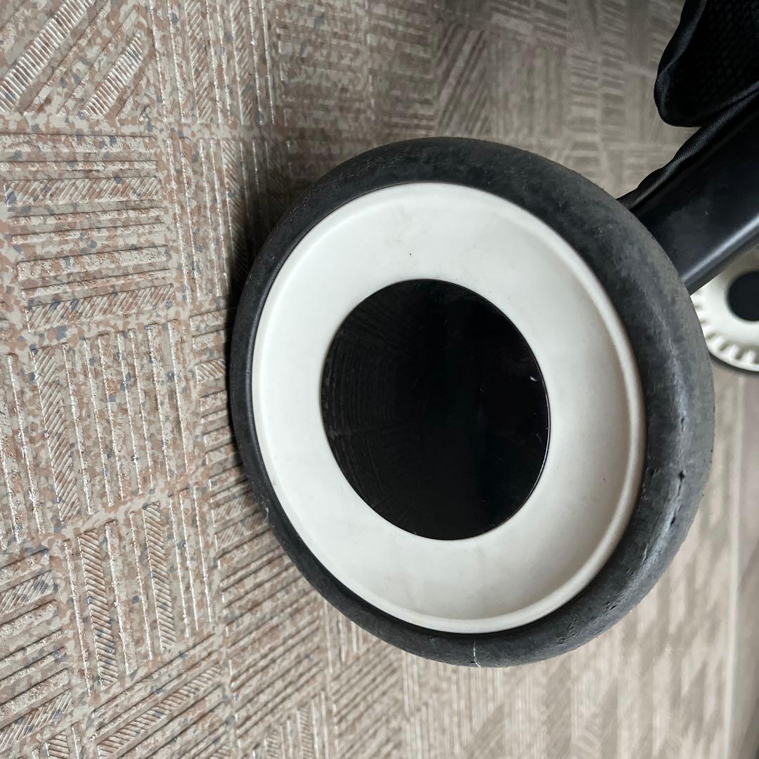 サイベックス　折りたたみ式ベビーカー ムーンブラック