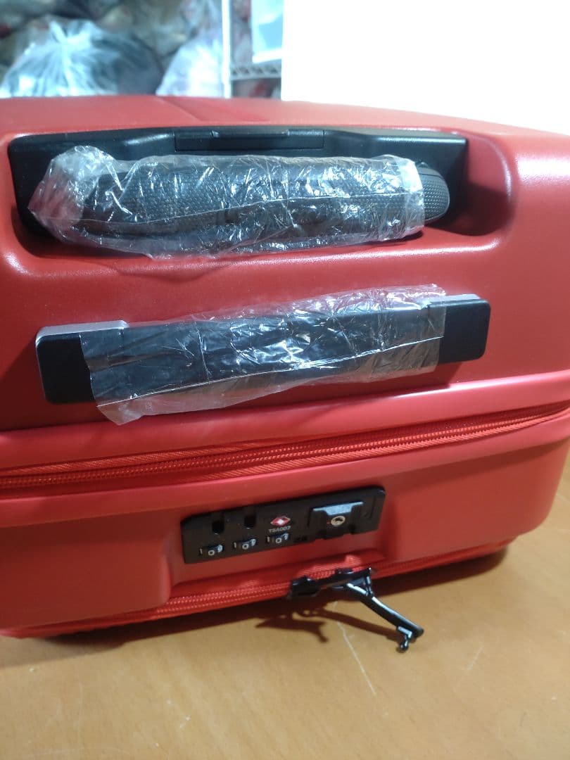 ブライテック BRIGHTECH キャリーケース　レッド　新品・未使用