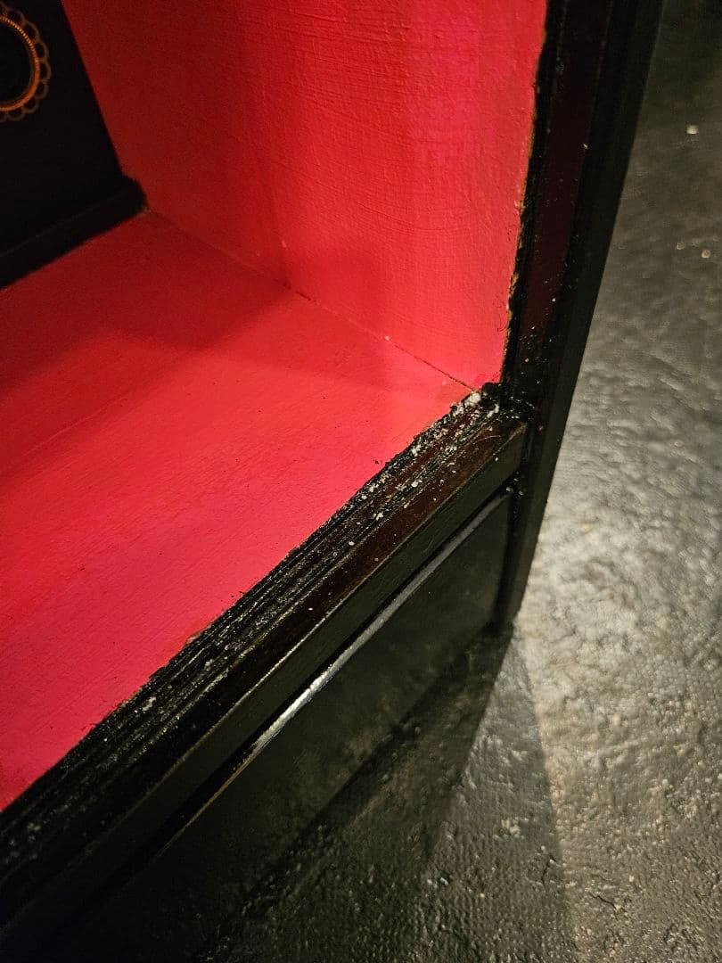 ショーケース　飾り棚　ガラス　引き出し　ブラックピンク　木製　ラック　昭和レトロ