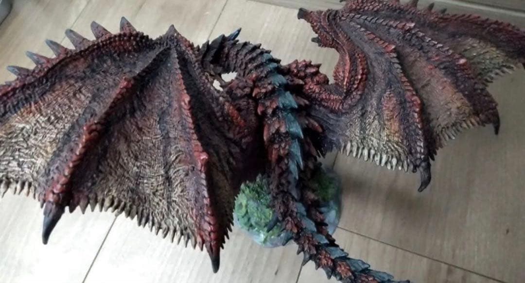 【リペイント品】クリエイターズモデル　リオレウス　ジンオウガ　モンスターハンター