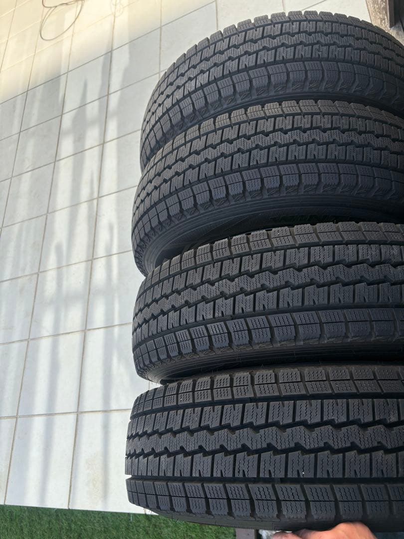 ②9部山 純正 ハイエース スタッドレス ダンロップ 195 80 R15