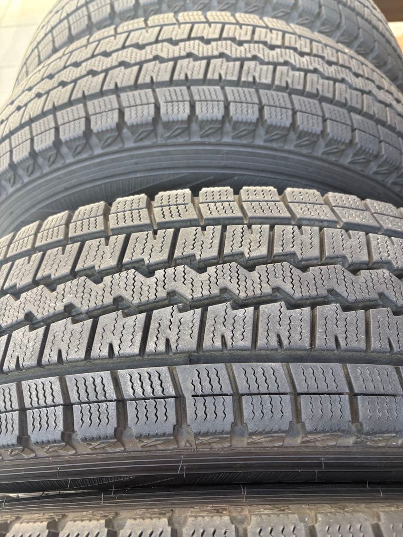 ②9部山 純正 ハイエース スタッドレス ダンロップ 195 80 R15