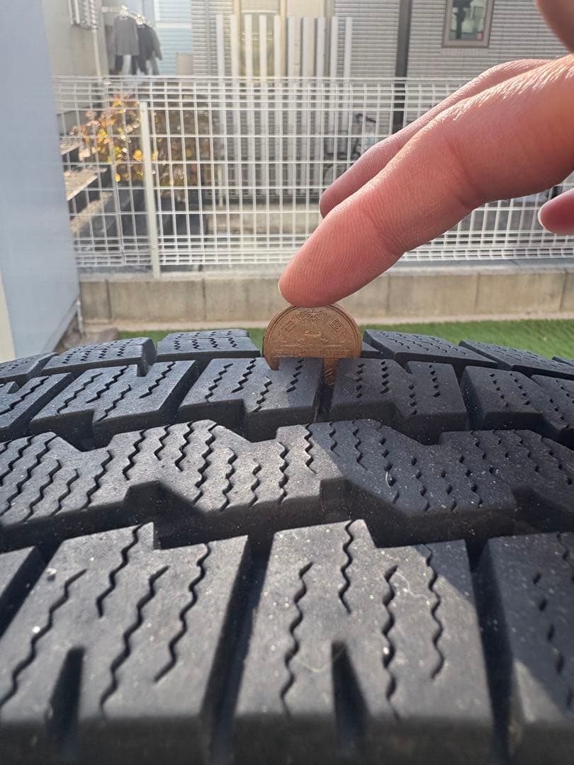 ②9部山 純正 ハイエース スタッドレス ダンロップ 195 80 R15