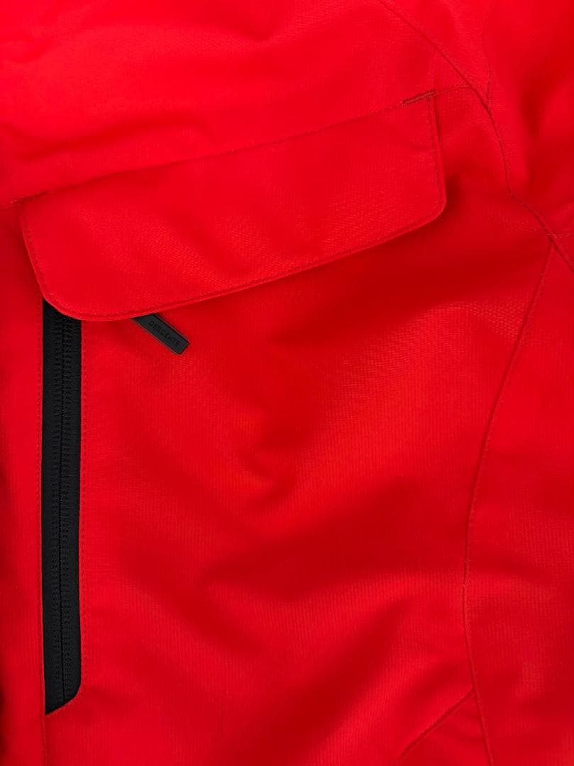 デサントスキーウェア 上下セット 赤・黒 Sサイズ ヒートナビ