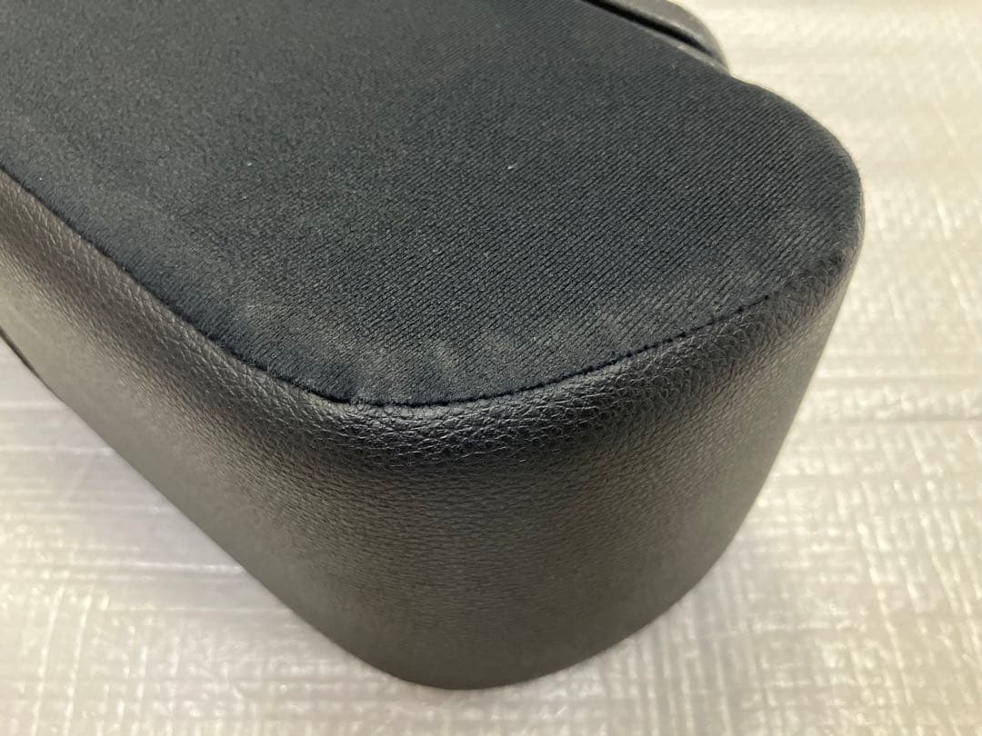 ♦︎ダイハツ★タントカスタムLA600S★純正アームレストレザー★