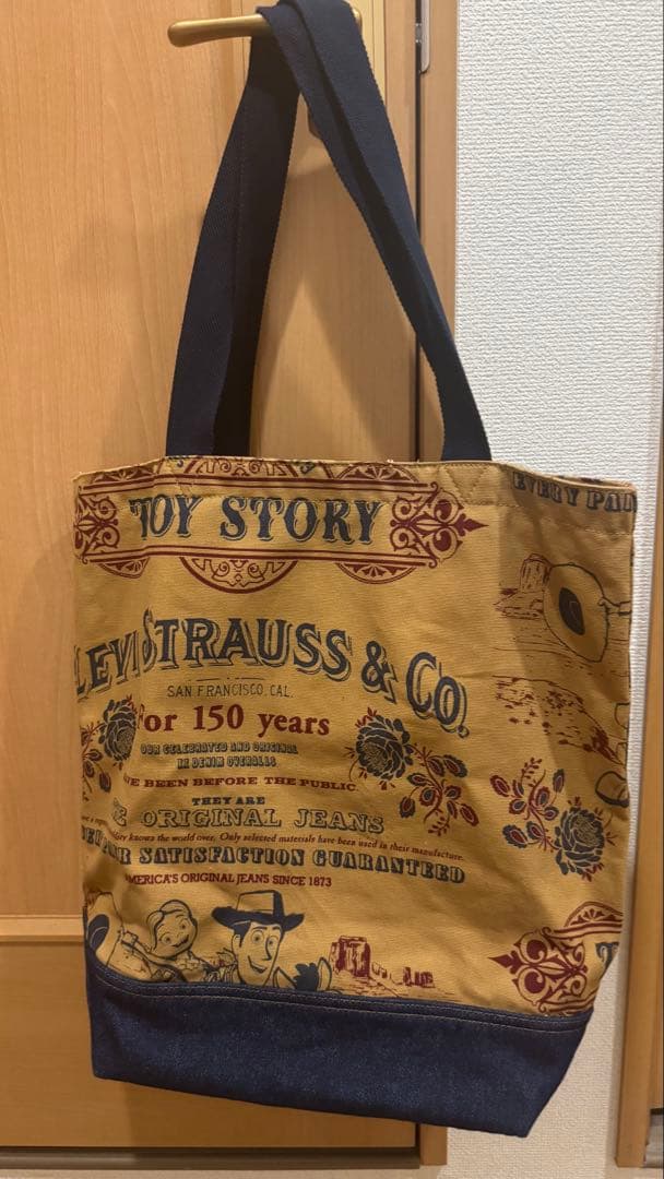 バッグ LEVI'S x Toy Story AOP Tote Bag \"Beige\"