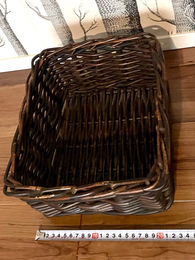 ZARA  大型カゴ(48x48cm） & 小型カゴ (30x25cm)