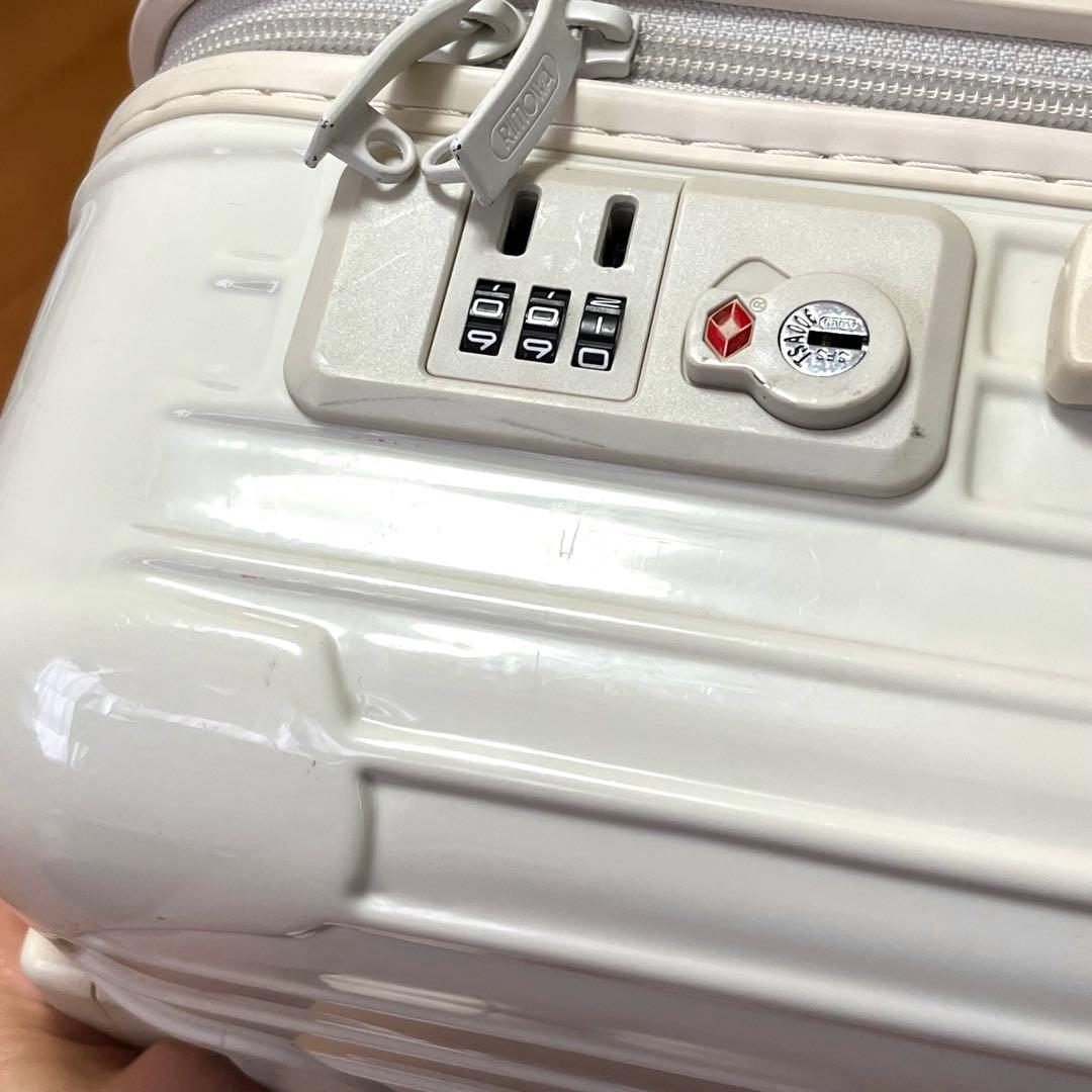 りんごちゃんです、！リモワ ユナイテッドアローズ　別注　キャリーカート