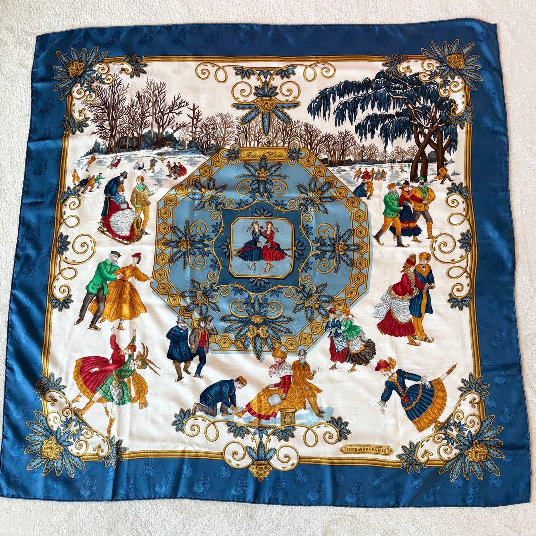 希少 美品 エルメス シルクスカーフ カレ90 冬の愉しみ ブルー HERMES