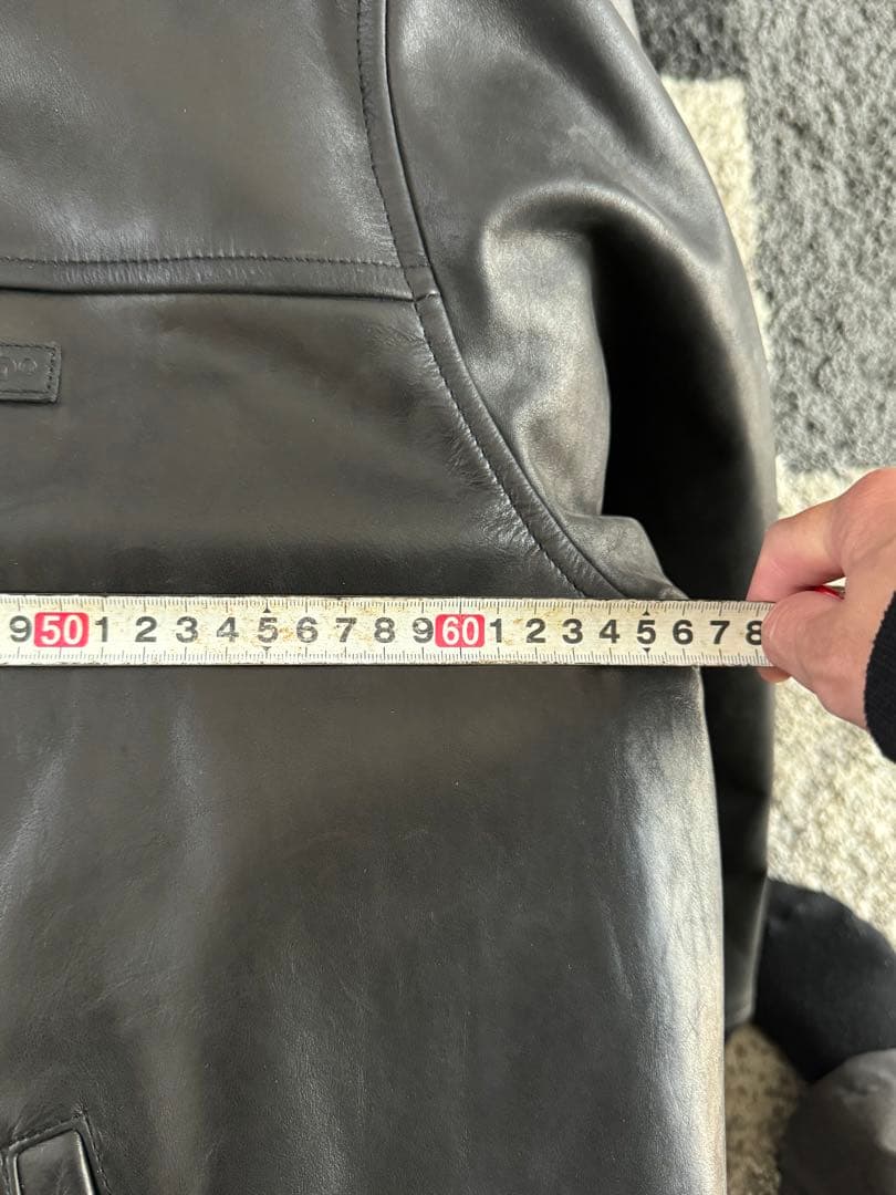 さとしa.k.aタロイモ 　AVIREX 5Lサイズ　革ジャン