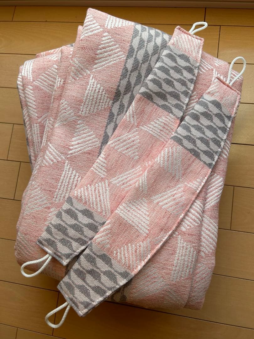 【新品、未使用品】北欧デザインカーテン　2枚セット