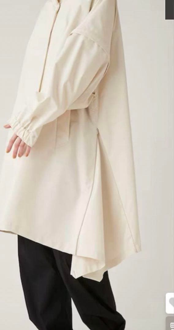 新品　emmi 撥水　ポンチョ　コート