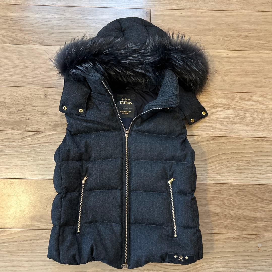 専用です⭐︎ほぼ未使用⭐︎TATRASタトラスダウンベスト ダークグレーサイズ02