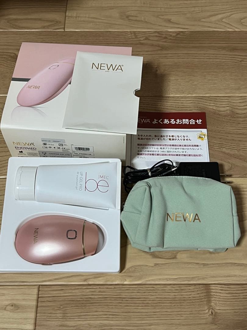 NEWAリフト美顔器