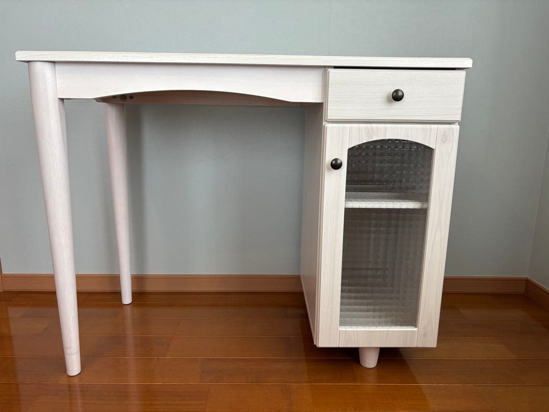 ホワイト木製デスク 引き出し付き