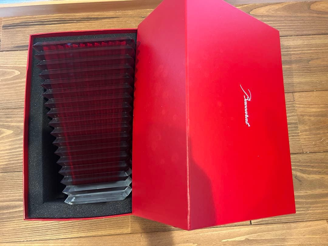 Baccarat バカラ アイ ベース スクウェア L 30cmレッド