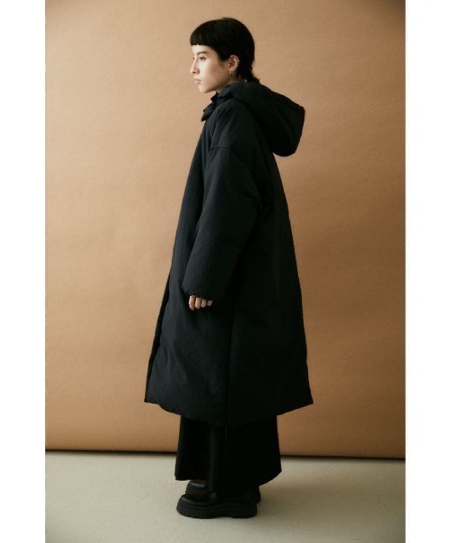 BLACK by moussy：フード付きロングダウンジャケット