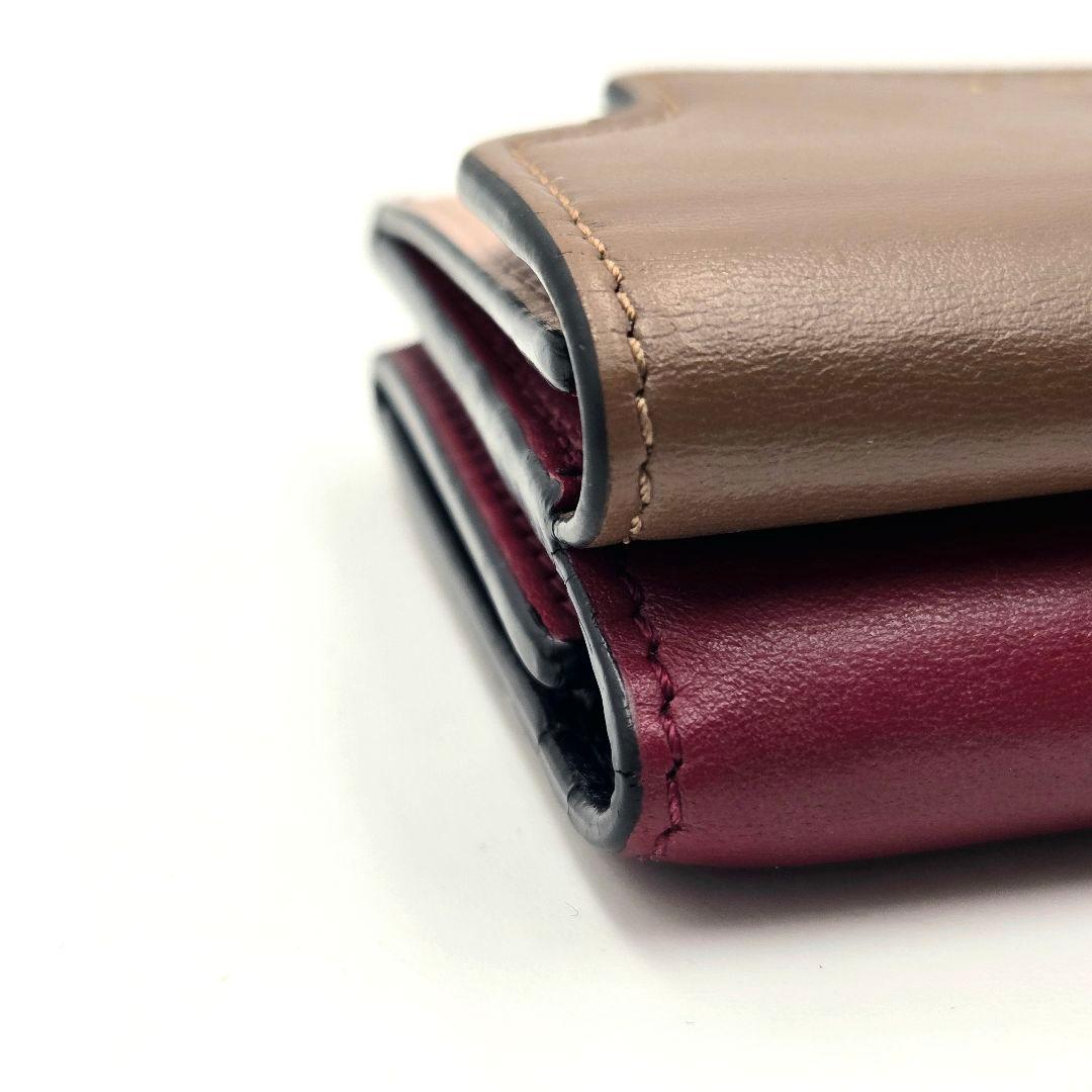 美品 MARNI マルニ 三つ折り財布 コンパクト 箱 保存袋付き